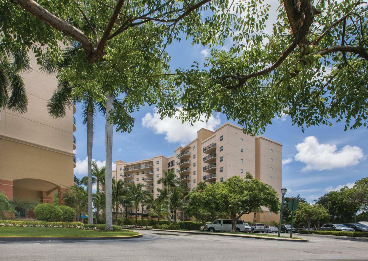 Club Wyndham Palm-Aire Hotel Pompano Beach Exterior photo